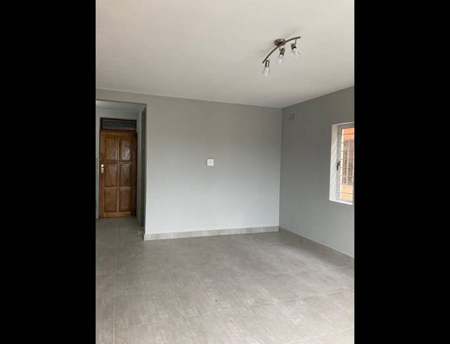 2 BEDROOM PROPERTY TO RENT IN OVERPORT